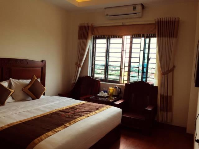 Hong Kong 2 Hotel Vinh Buitenkant foto